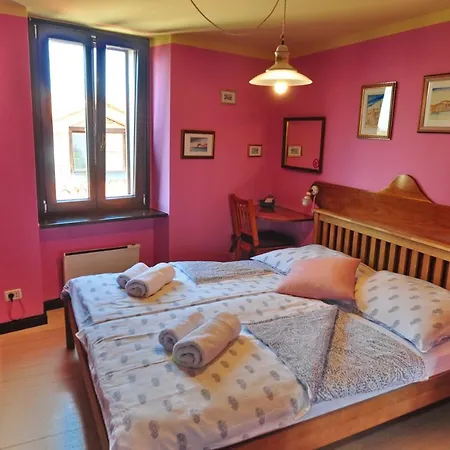 Oda ve Kahvaltı Max