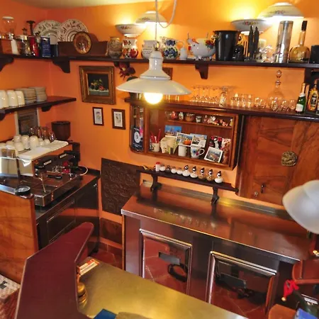 Max Oda ve Kahvaltı Piran