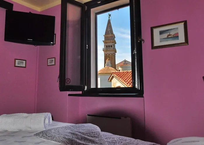 Max ベッド・アンド・ブレックファスト