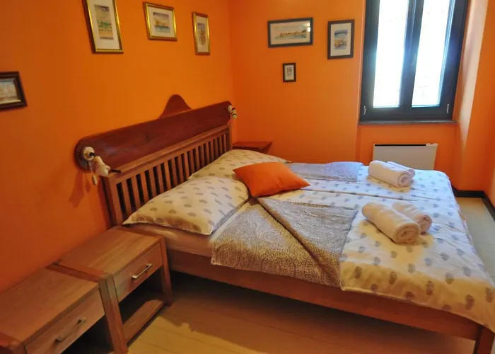 ベッド・アンド・ブレックファスト Max 3*